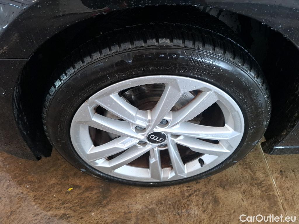  Audi  A3 AUDI  Berline / 2020 / 4P / Berline 35 TFSI 150 MHEV S Tronic Business Line #1