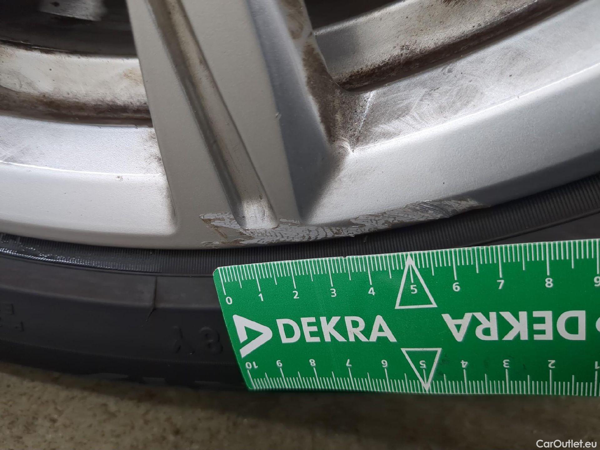  Audi  A4 AUDI  Avant / 2019 / 5P / Break 40 TFSI ultra 204 Qua S tro Business L. #1