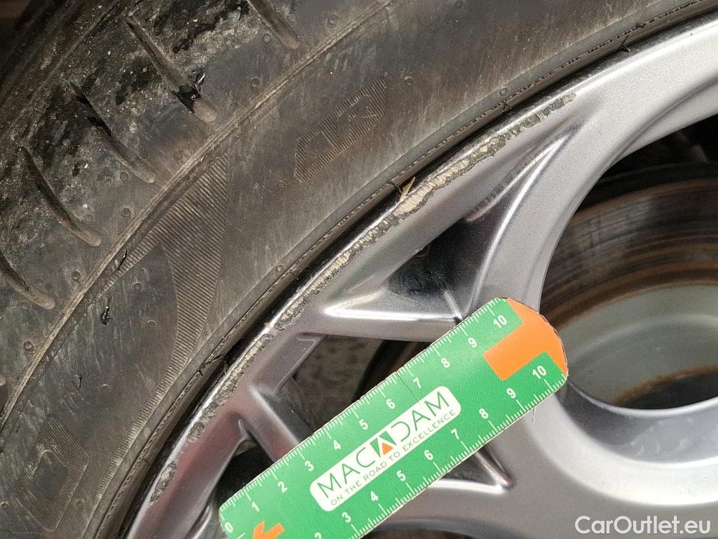  Alfa Romeo  TONALE ALFA ROMEO  / 2022 / 5P / SUV 1.3T PHEV 280 AT6 Q4 Edizione Speciale(SP) #15