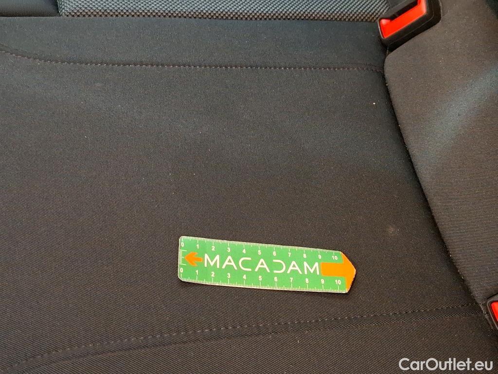  Audi  A3 AUDI  Sportback / 2020 / 5P / Berline 40 TFSI e 204 S Tronic Business Exec #37