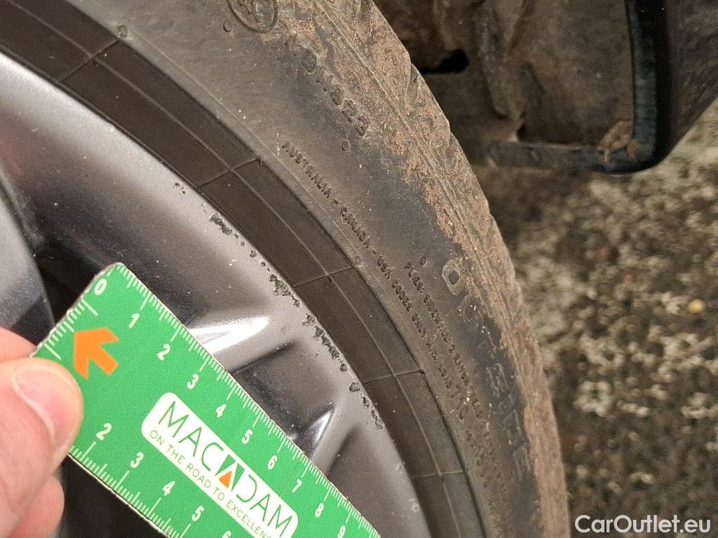  Alfa Romeo  TONALE ALFA ROMEO  / 2022 / 5P / SUV 1.3T PHEV 280 AT6 Q4 Edizione Speciale(SP) #18