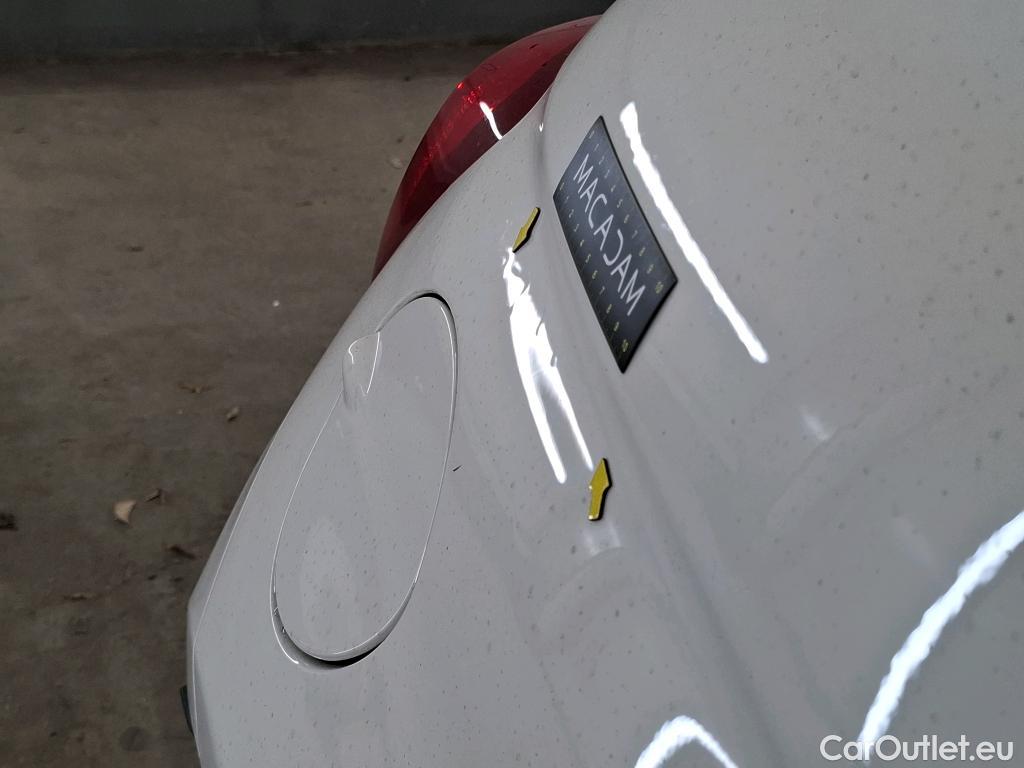  Fiat  500 FIAT C 2015 2P Cabriolet Hybrid 1.0 BSG 70 ch Dolcevita #9