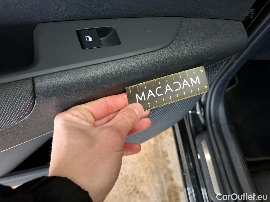  KIA  Niro  EV Premium 64kWh BVA #24