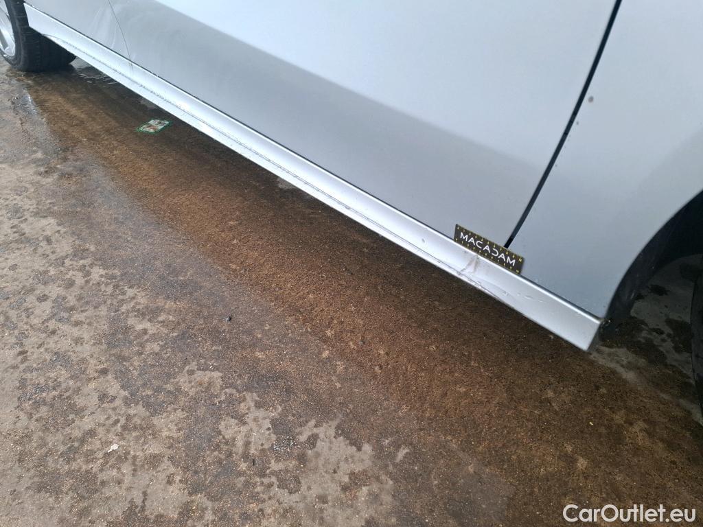  Mercedes  A-Klasse MERCEDES-BENZ Classe A Berline / 2018 / 4P / Berline A 250 e AMG Line 8G-DCT #8