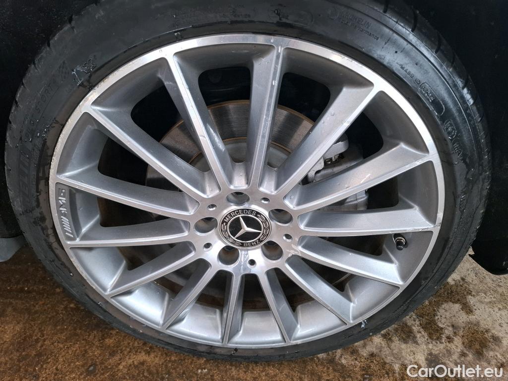  Mercedes  A-Klasse MERCEDES-BENZ Classe A Berline / 2018 / 4P / Berline A 250 e AMG Line 8G-DCT #11