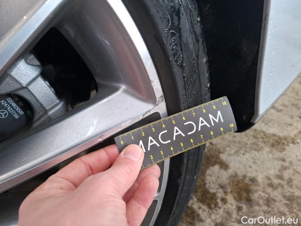  Mercedes  A-Klasse MERCEDES-BENZ Classe A Berline / 2018 / 4P / Berline A 250 e AMG Line 8G-DCT #14