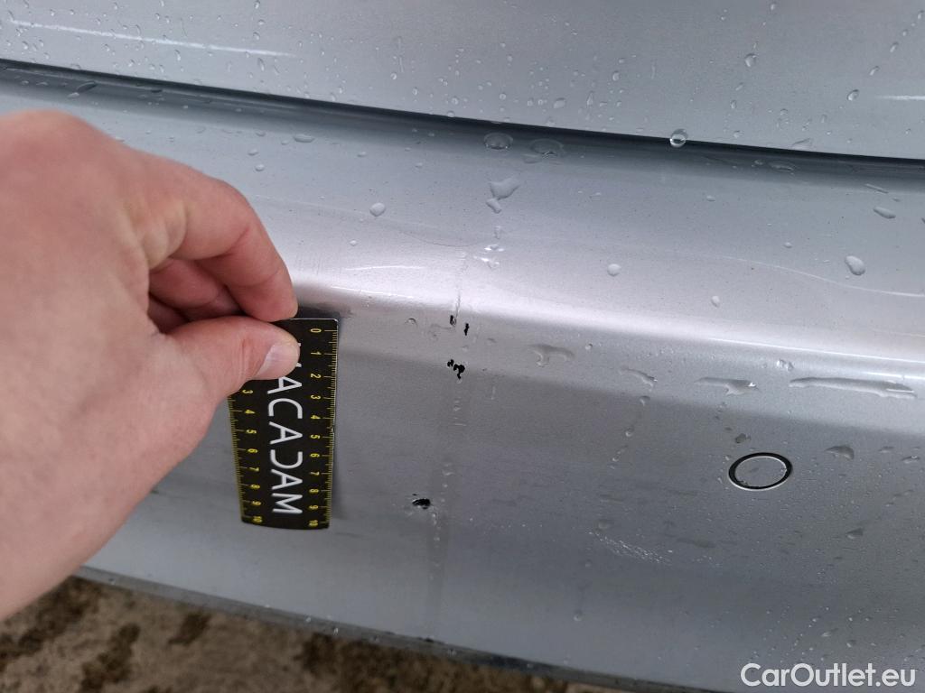  Mercedes  A-Klasse MERCEDES-BENZ Classe A Berline / 2018 / 4P / Berline A 250 e AMG Line 8G-DCT #4