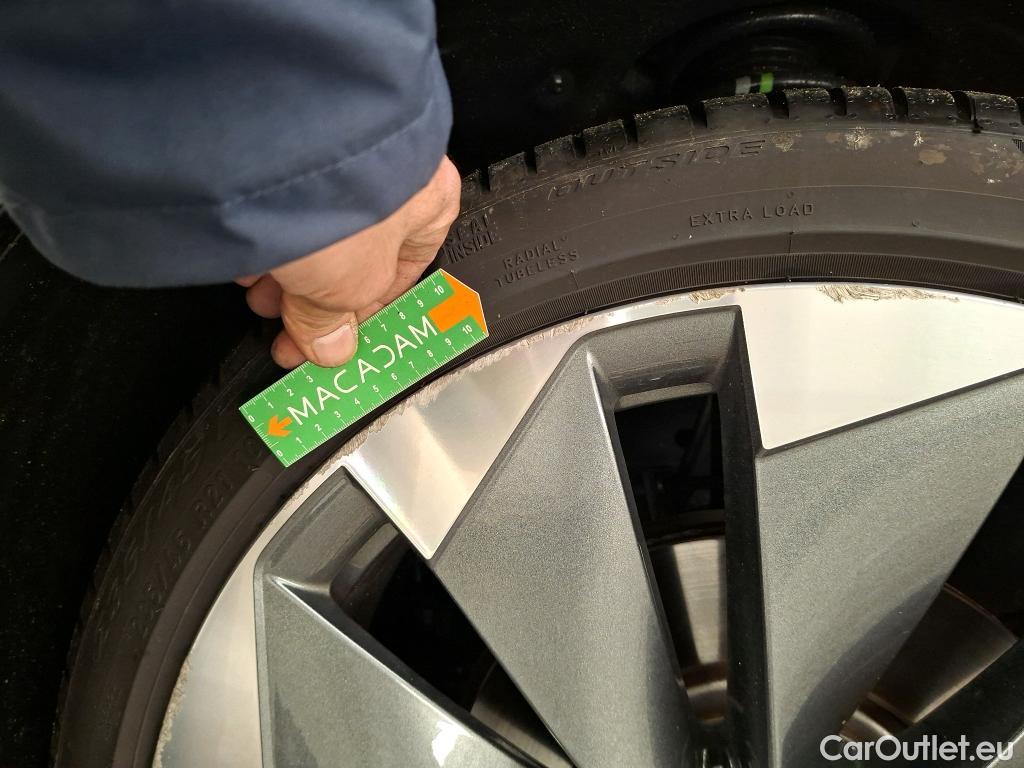  Skoda  ENYAQ SKODA  / 2020 / 5P / SUV iV 80 #5