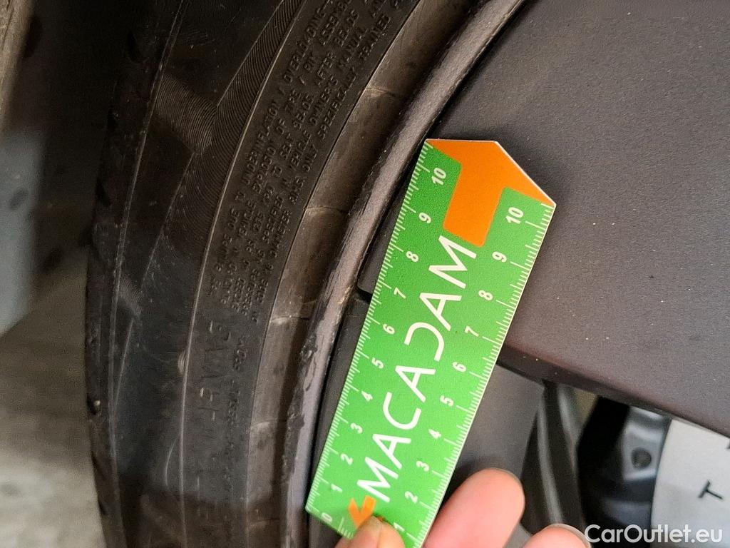  Tesla  Model 3 TESLA  / 2018 / 4P / Berline Grande Autonomie Dual Motor AWD #17