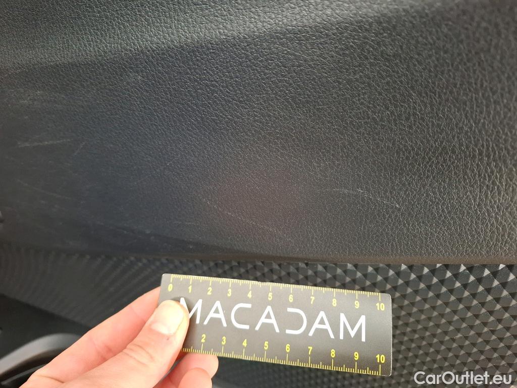  Toyota  C-HR TOYOTA  5p Berline 1.8 HYBRIDE 122 GRAPHIC #5