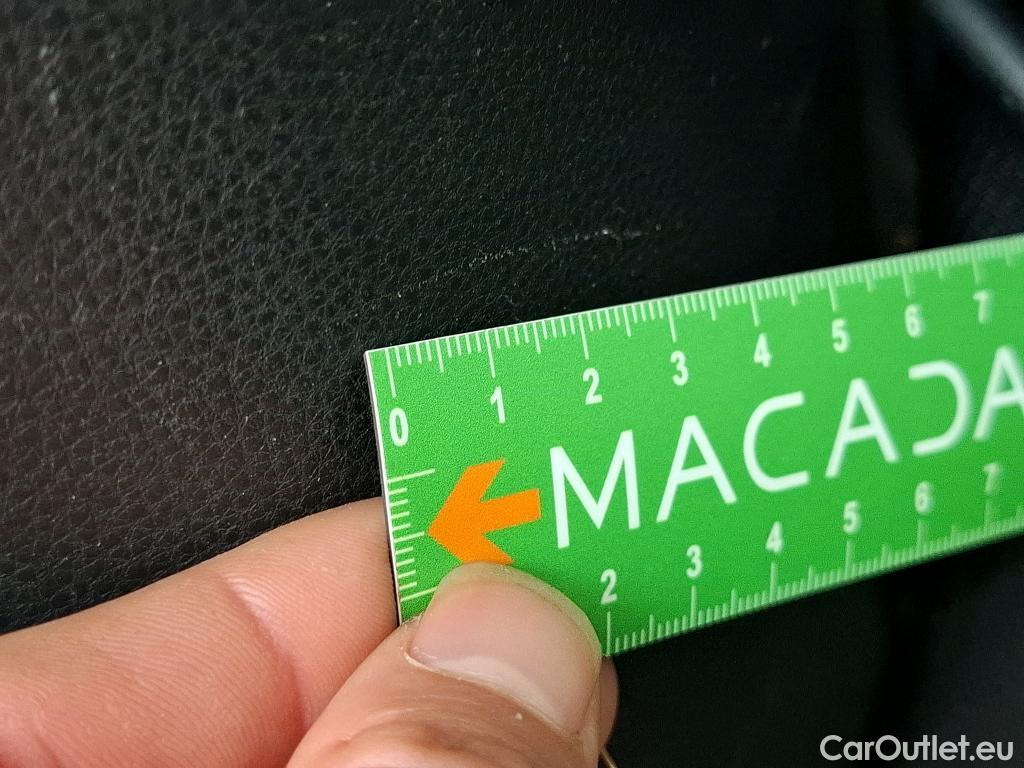  Toyota  Yaris TOYOTA  Hybride / 2019 / 5P / Berline Hybride 116h France Business Stage Acad #22