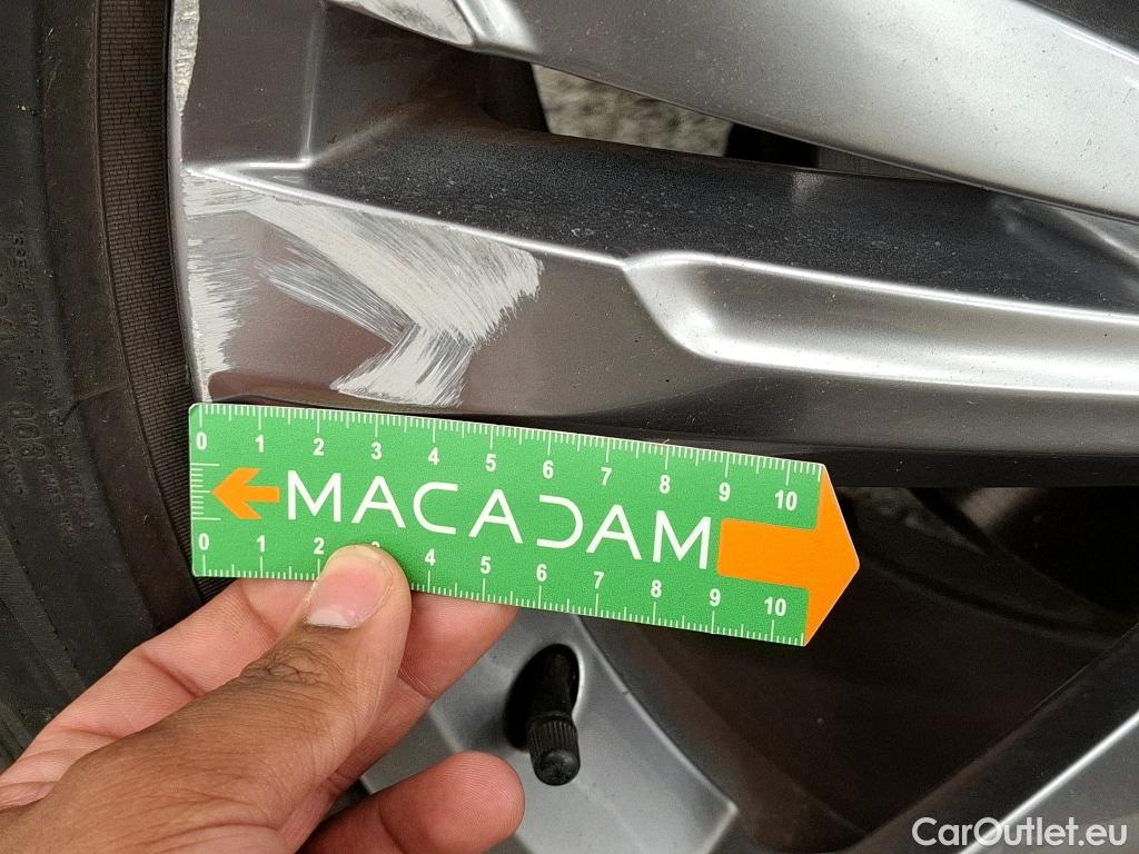  Volkswagen  Tiguan VOLKSWAGEN  / 2020 / 5P / SUV 1.4 eHybrid 245 DSG6 R-Line #3