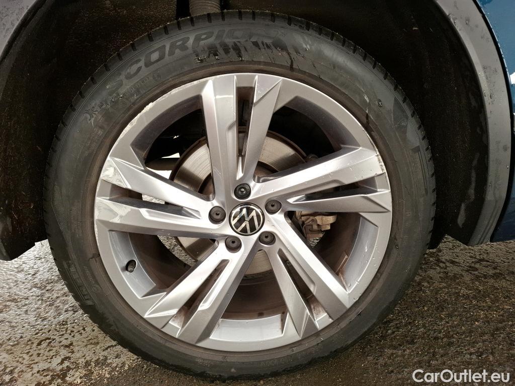  Volkswagen  Tiguan VOLKSWAGEN  / 2020 / 5P / SUV 1.4 eHybrid 245 DSG6 R-Line #31