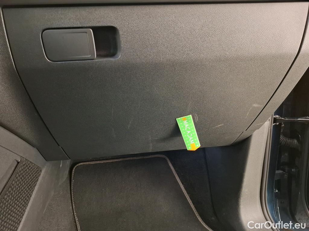  Volkswagen  Tiguan VOLKSWAGEN  / 2020 / 5P / SUV 1.4 eHybrid 245 DSG6 R-Line #17