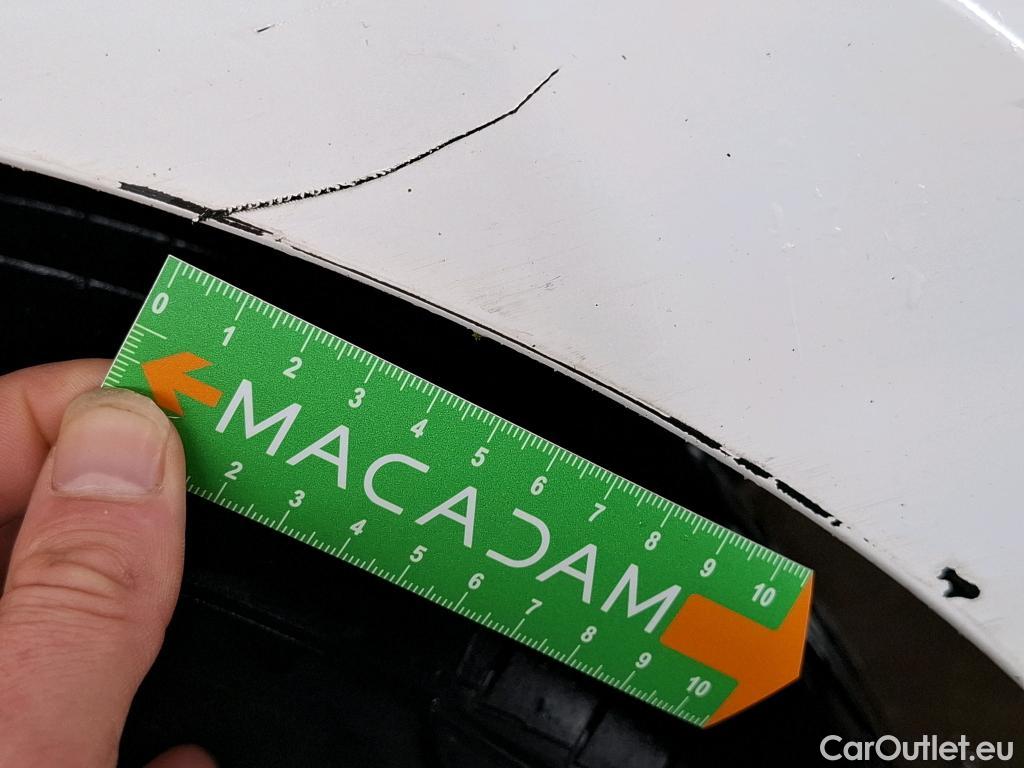  Toyota  Yaris TOYOTA  Hybride / 2019 / 5P / Berline Hybride 116h France Business Stage Acad #2