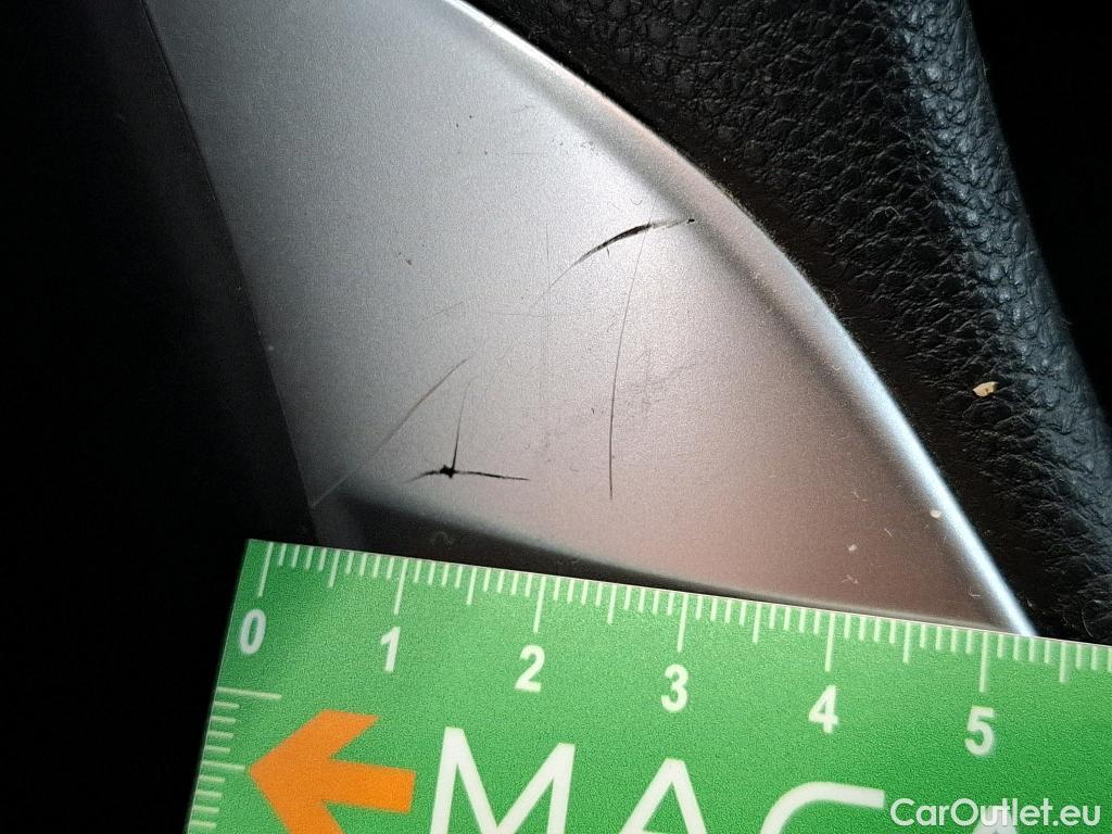  Toyota  Yaris TOYOTA  Hybride / 2019 / 5P / Berline Hybride 116h France Business Stage Acad #17