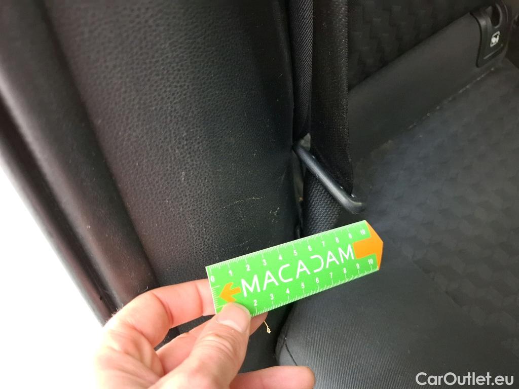  Toyota  Yaris TOYOTA  Hybride / 2019 / 5P / Berline Hybride 116h France Business Stage Acad #21