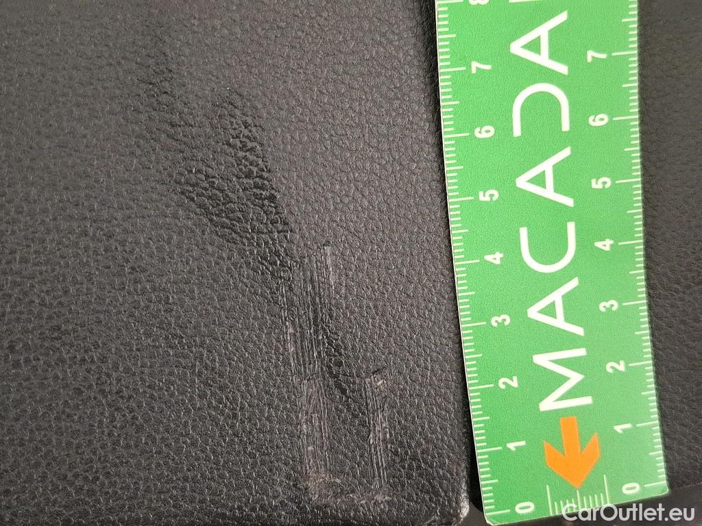  Volkswagen  Golf  VOLKSWAGEN SW / 2020 / 5P / Break 1.5 eTSI OPF 130 DSG7 Life Business #8