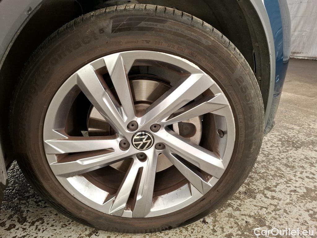  Volkswagen  Tiguan VOLKSWAGEN  / 2020 / 5P / SUV 1.4 eHybrid 245 DSG6 R-Line #32