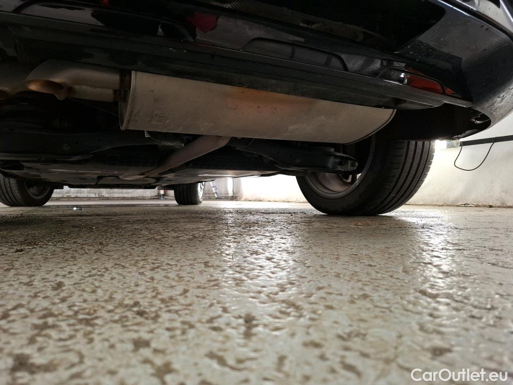  Volkswagen  Tiguan VOLKSWAGEN  / 2020 / 5P / SUV 1.4 eHybrid 245 DSG6 R-Line #30