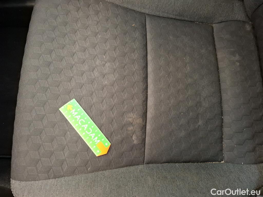  Toyota  Yaris TOYOTA  Hybride / 2019 / 5P / Berline Hybride 116h France Business Stage Acad #40