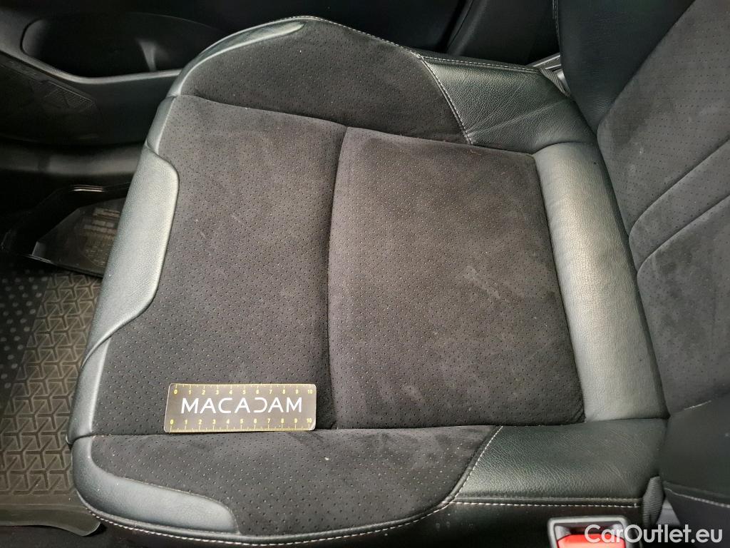  Toyota  RAV4 TOYOTA  Hybride / 2017 / 5P / SUV Hybride AWD 222ch Black Edition #18