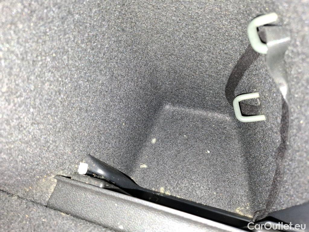  Volkswagen  Tiguan VOLKSWAGEN  / 2020 / 5P / SUV 1.4 eHybrid 245 DSG6 R-Line #20