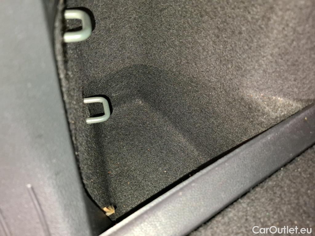  Volkswagen  Tiguan VOLKSWAGEN  / 2020 / 5P / SUV 1.4 eHybrid 245 DSG6 R-Line #29