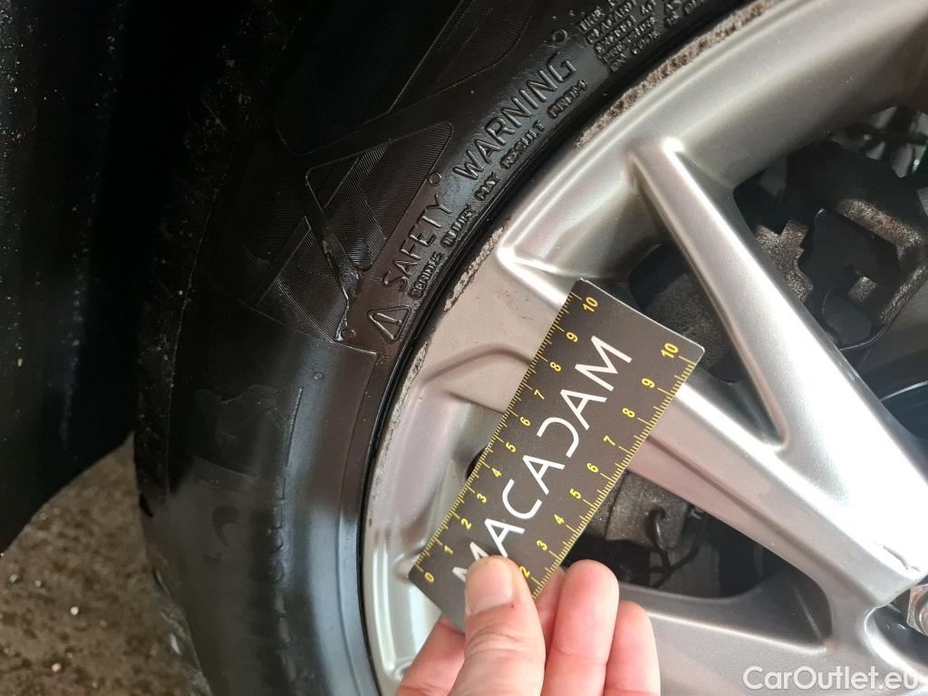  Toyota  Yaris TOYOTA  Hybride 5p Berline 1.5 VVT-I HYBRID Dynamic #3