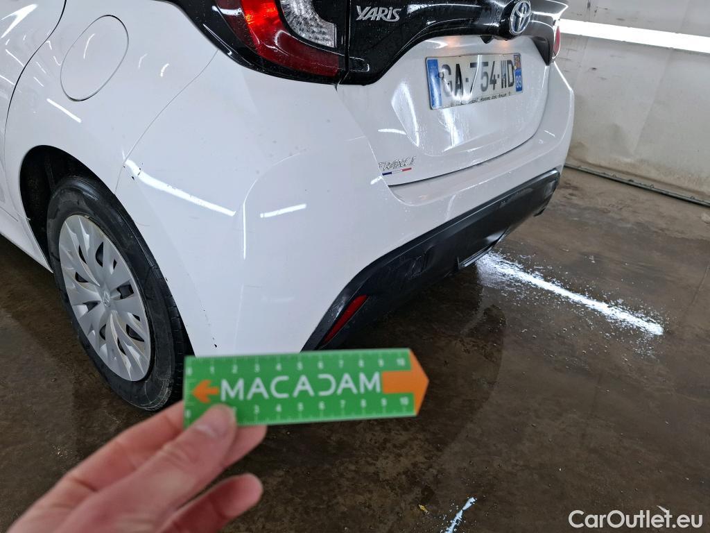  Toyota  Yaris TOYOTA  Hybride / 2019 / 5P / Berline Hybride 116h France Business Stage Acad #1