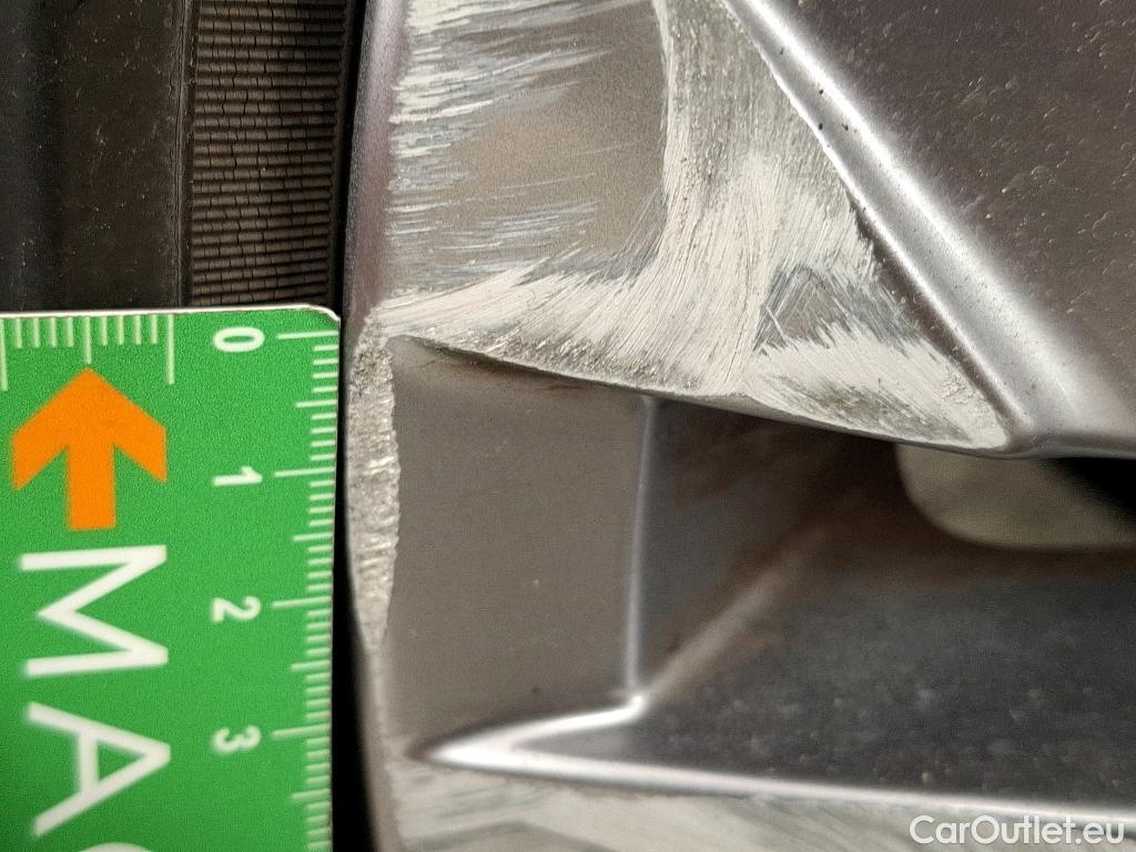  Volkswagen  Tiguan VOLKSWAGEN  / 2020 / 5P / SUV 1.4 eHybrid 245 DSG6 R-Line #6