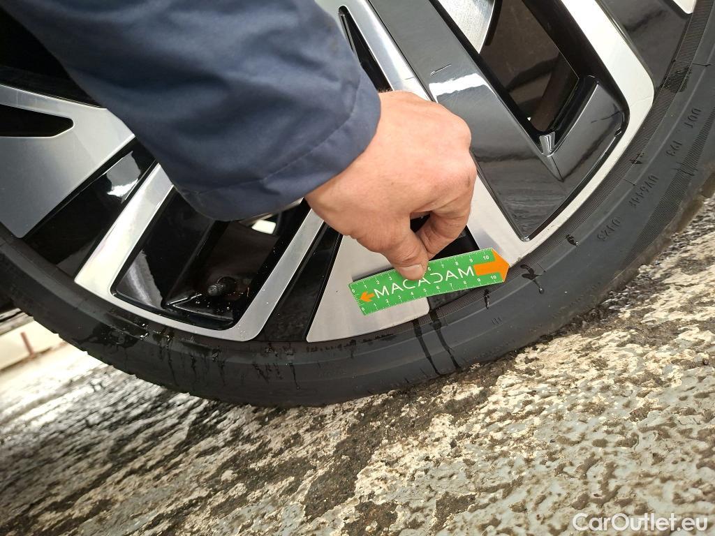  Volkswagen  ID.5  220 kW GTX 4Motion 77kWh BVA #9