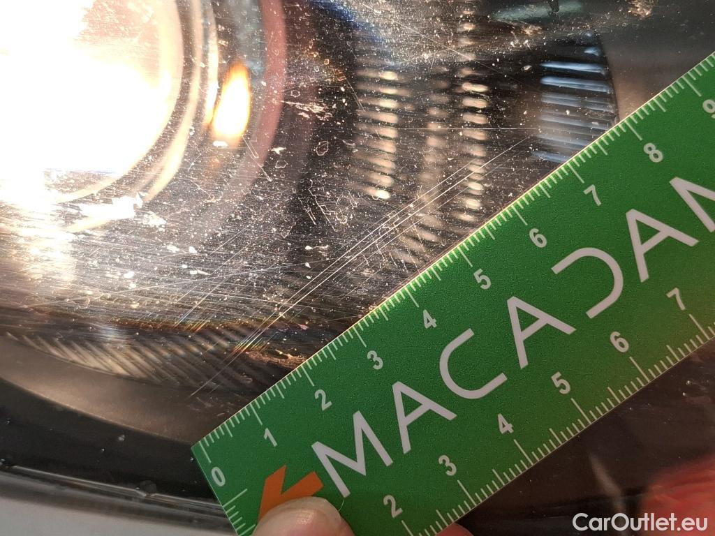  Toyota  Yaris TOYOTA  Hybride / 2019 / 5P / Berline Hybride 116h France Business Stage Acad #39