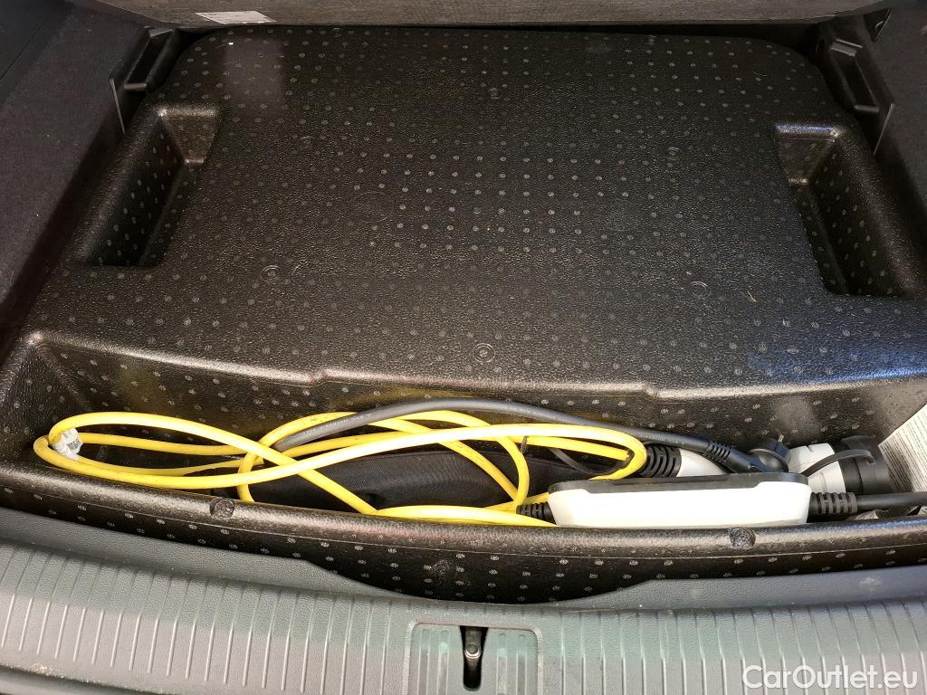  Volkswagen  Tiguan VOLKSWAGEN  / 2020 / 5P / SUV 1.4 eHybrid 245 DSG6 R-Line #27