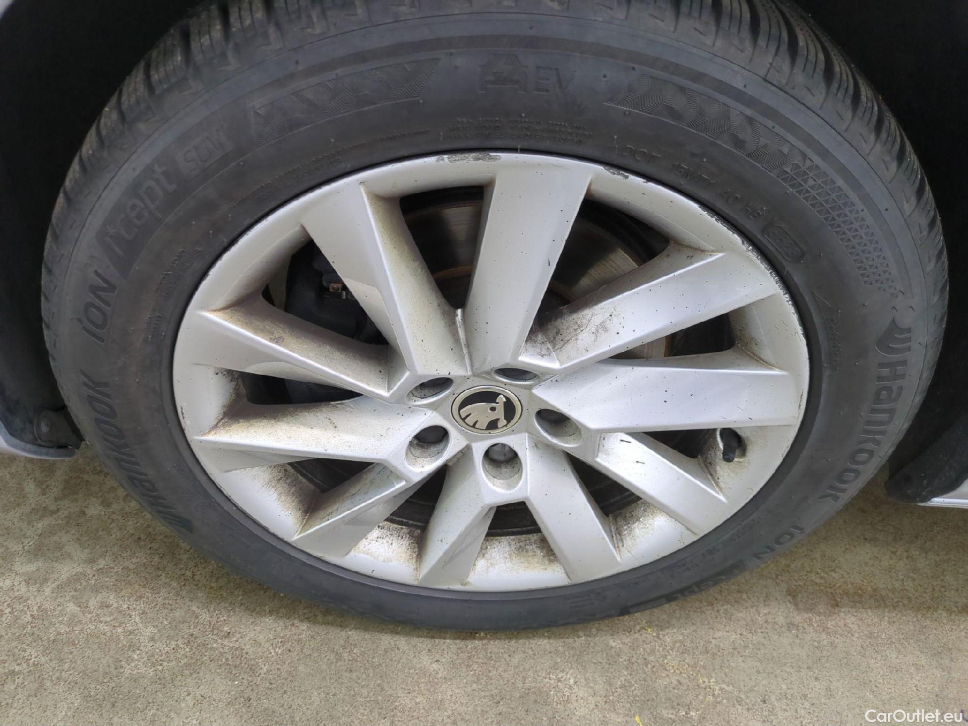  Skoda  Superb  Break Business 2.0 TDI 150CV BVA7 E6d #12