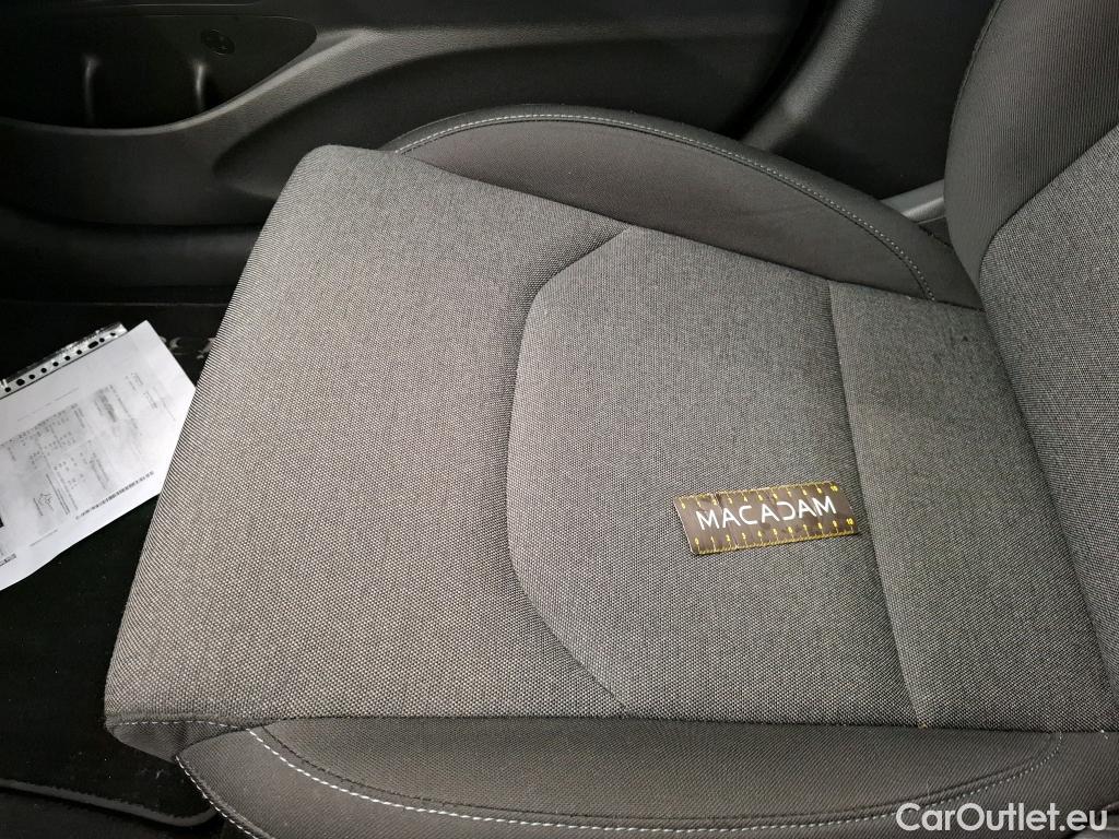  Hyundai  i30  Business 1.6 CRDi 115CV BVA7 E6d #28