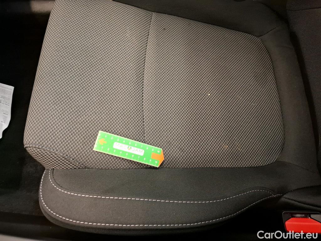  Renault  Megane  IV Berline 5pt. Société Air Nav Reversible 1.5 dCi 90CV BVM6 E6 #10