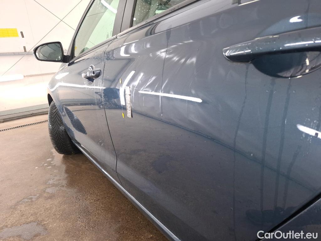  Hyundai  i30  Business 1.6 CRDi 115CV BVA7 E6d #1