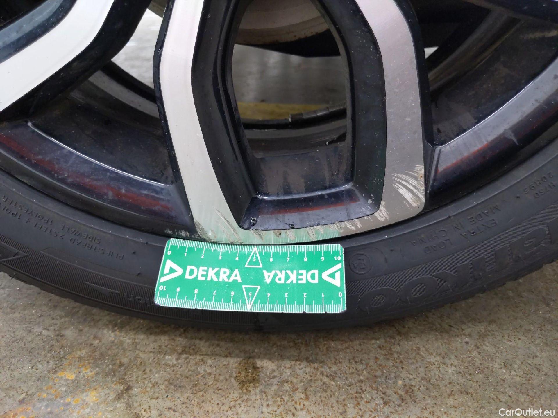  Renault  Clio  IV Intens 0.9 TCe 90CV BVM5 E6 #16