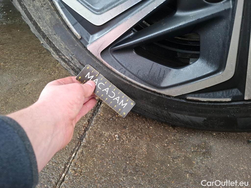  Hyundai  i30  Business 1.6 CRDi 115CV BVA7 E6d #16