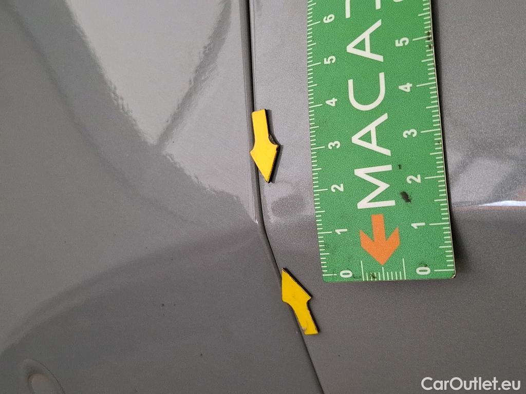  Toyota  Corolla TOYOTA  / 2018 / 5P / Berline Hybride 122h Dynamic Business Beyond Zer #17