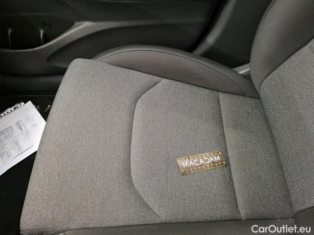  Hyundai  i30  Business 1.6 CRDi 115CV BVA7 E6d #29