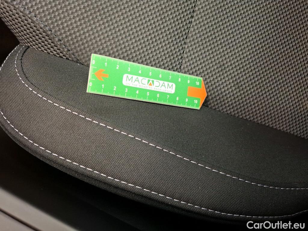  Renault  Megane  IV Berline 5pt. Société Air Nav Reversible 1.5 dCi 90CV BVM6 E6 #11