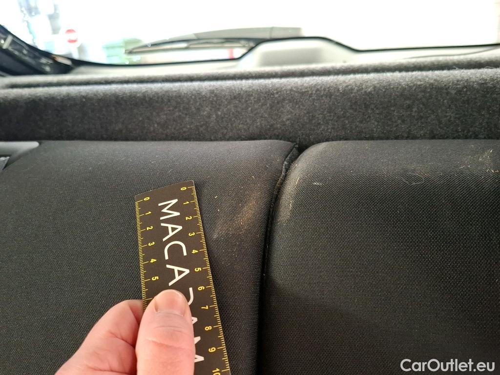  Nissan  Micra NISSAN  / 2016 / 5P / Berline IG-T 100 Xtronic Business Edition #12