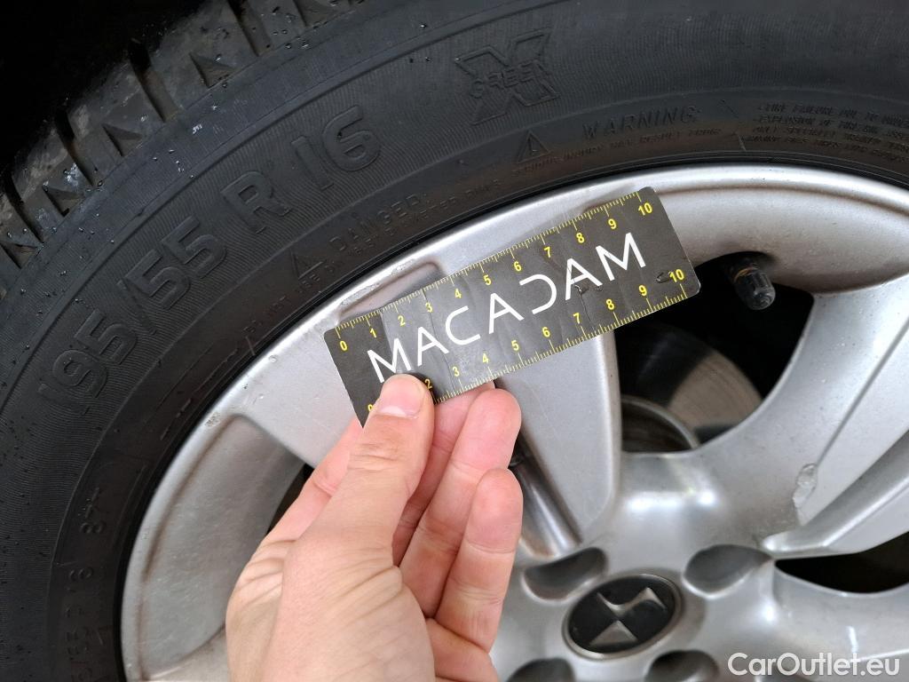  Citroen  DS3 DS DS 3 3p Berline PureTech 110 Automatique Executive #68