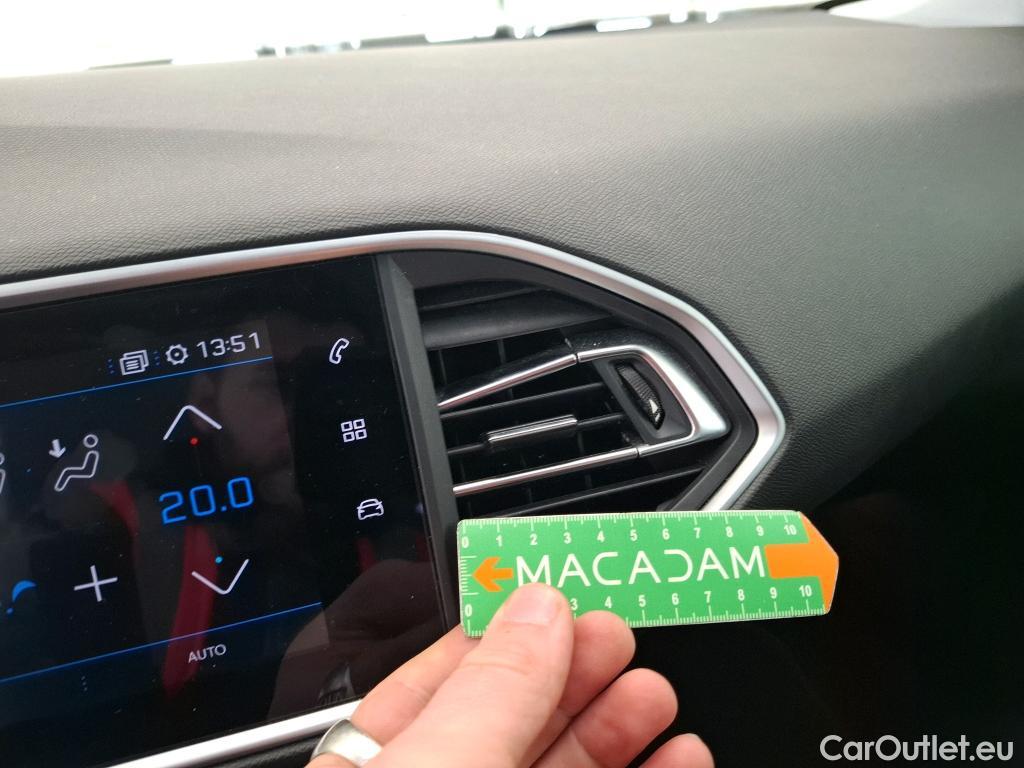  Peugeot  308 PEUGEOT  / 2017 / 5P / Berline Puretech 110 S&S Allure #1