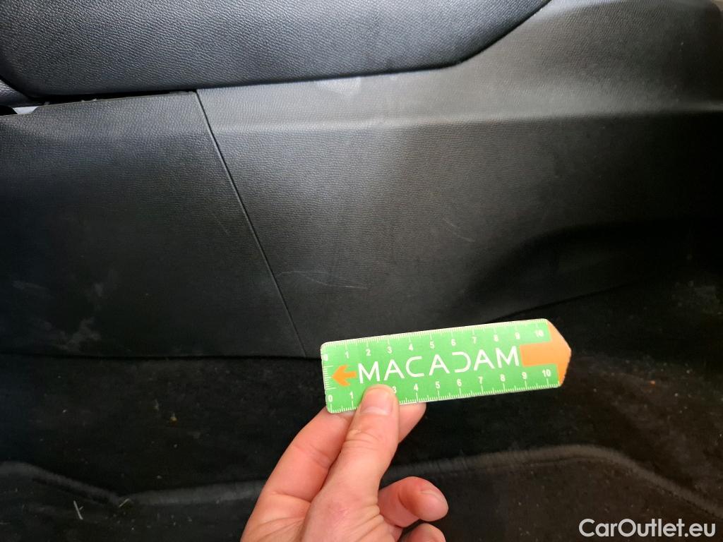  Peugeot  2008  Active Business 1.5 HDi 110CV BVM6 E6d #9