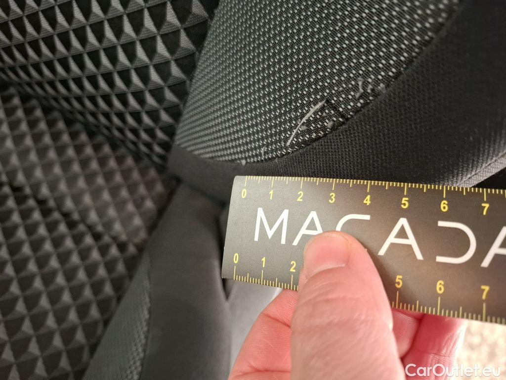  Nissan  Micra NISSAN  / 2016 / 5P / Berline IG-T 100 Xtronic Business Edition #9