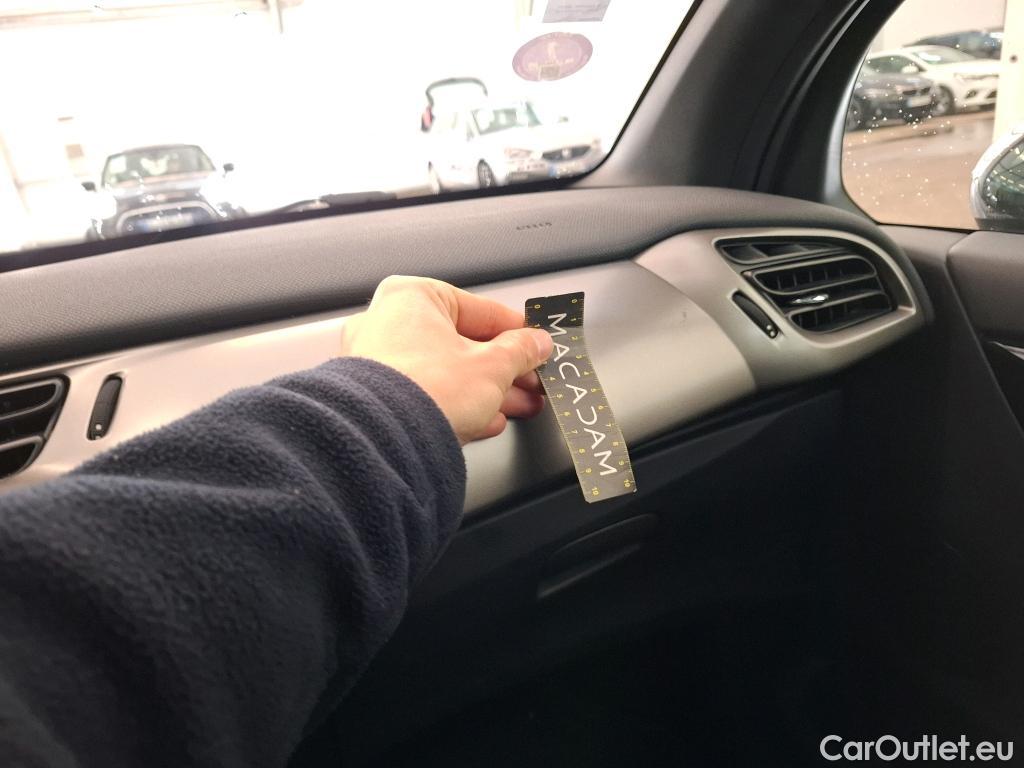  Citroen  DS3 DS DS 3 3p Berline PureTech 110 Automatique Executive #70