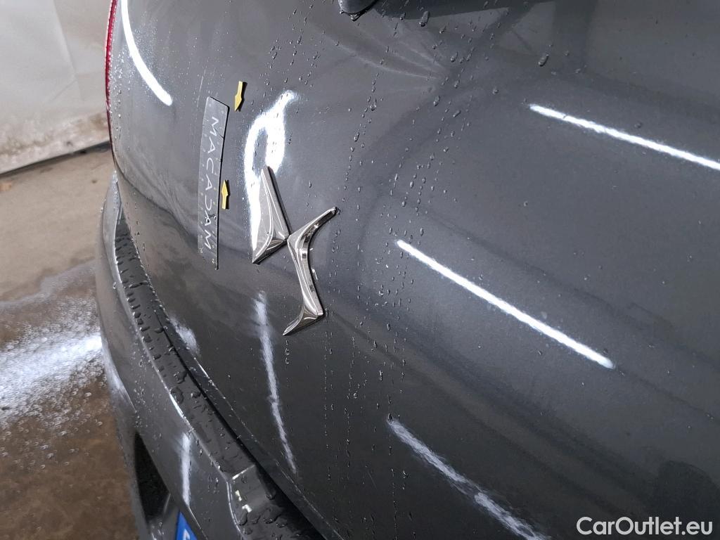  Citroen  DS3 DS DS 3 3p Berline PureTech 110 Automatique Executive #56